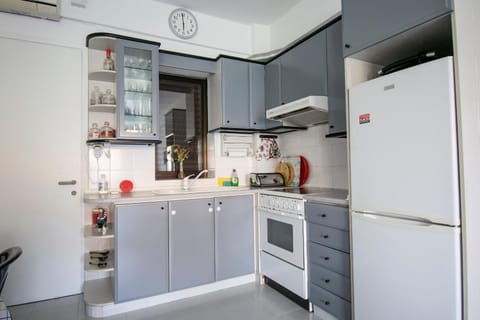 Kitchen or kitchenette, oven, stove