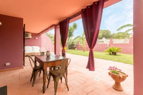 Patio, Garden, View (from property/room), Balcony/Terrace, Seating area, Garden view