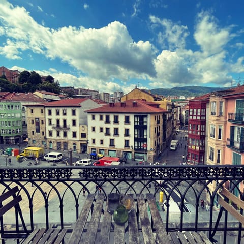 Balcony/Terrace, City view