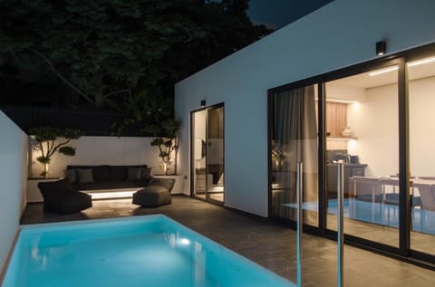 Night, Hot Tub, Pool view, Swimming pool