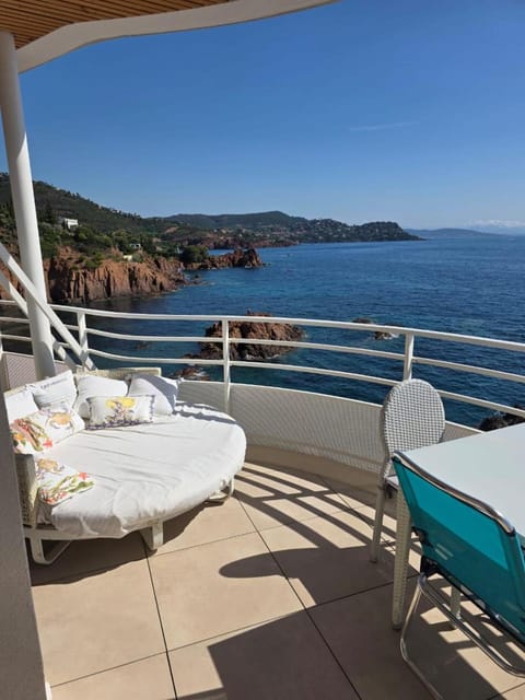 Nearby landmark, Balcony/Terrace, Mountain view, Sea view