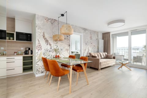 Seaside Apartamenty Mazowiecka Park - wyjątkowy apartament na 7 osób 2 sypialnie, 2 łazienki i parking - Luxury large apartment with 2 bedrooms, 2 bathrooms and parking Apartment in West Pomeranian Voivodeship, Poland