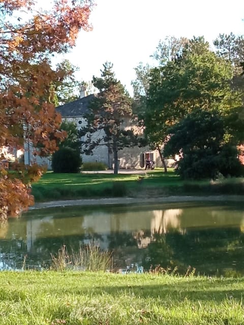 Nearby landmark, Natural landscape, Lake view