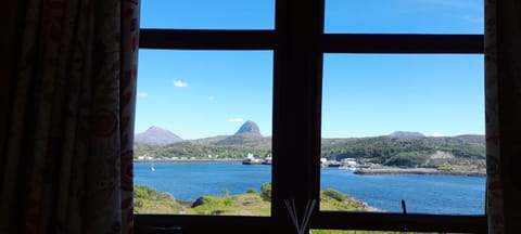 Bedroom, Mountain view, Sea view