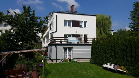 Property building, Summer, On site