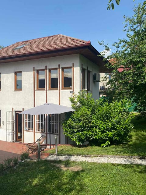 Property building, Garden