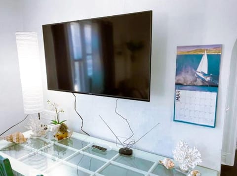 (49.1E) Garden style studio @ Forest Park & City! Apartment in Saint Louis