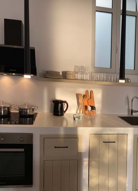 Lyra Seafront Apartment , Paroikia Town Center House in Paros