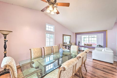 Bright California Home with Patio Less Than 1 Mi to Hiking! House in Corona