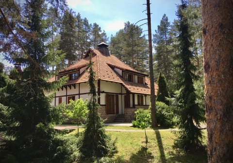 Property building, Natural landscape, Garden, Garden