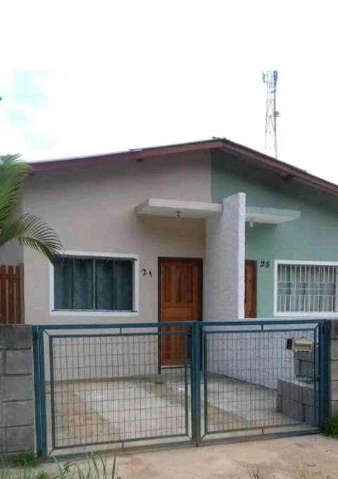 Facade/entrance, Balcony/Terrace, Parking