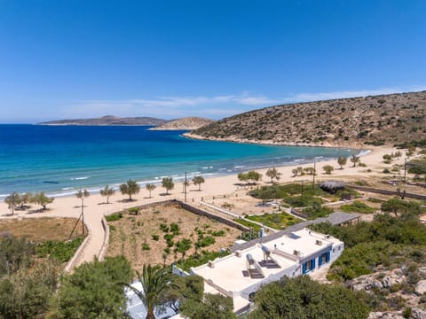 Property building, Nearby landmark, Day, Natural landscape, Bird's eye view, View (from property/room), Beach, Sea view, Inner courtyard view