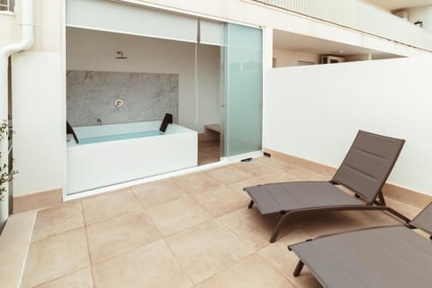 Solarium, Open Air Bath