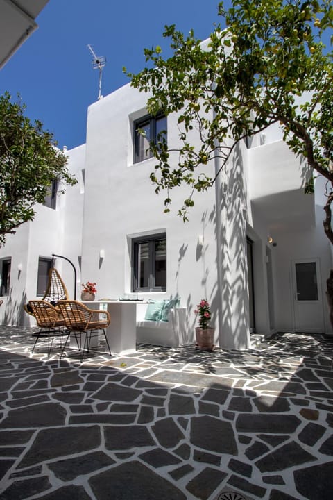 Juliano luxury apartments, port of Naxos Apartment in Naxos