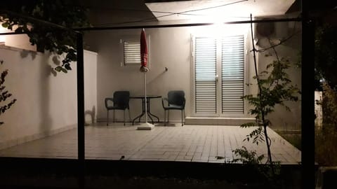 Facade/entrance, Balcony/Terrace