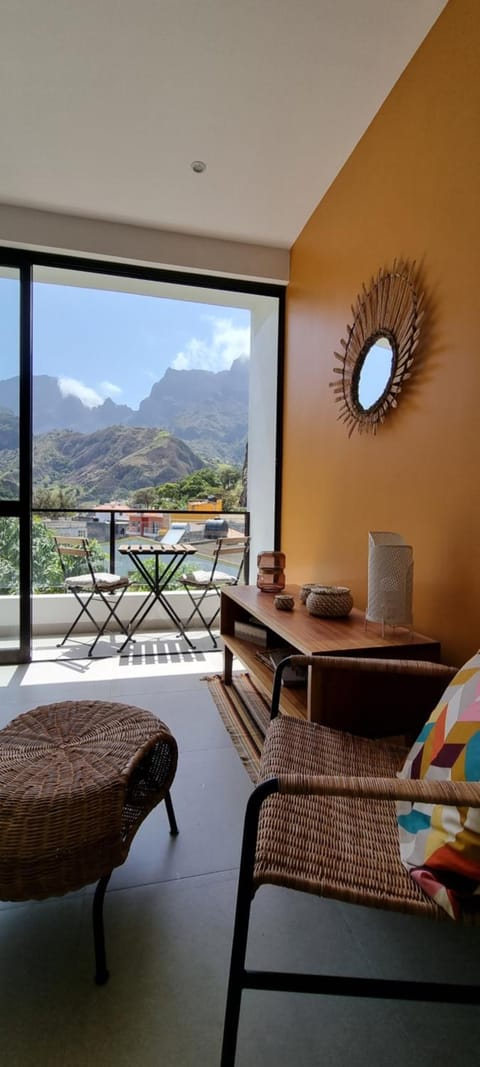 Seating area, Mountain view