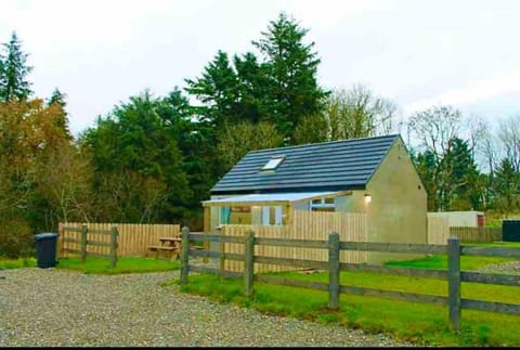 Forest View Cottage - Private Hot Tub House in Northern Ireland