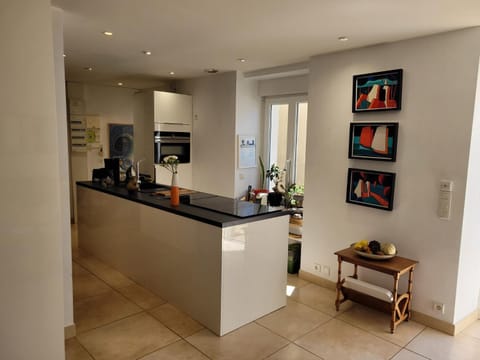 Maison d'hôte très calme plein centre ville jardin House in Finistere