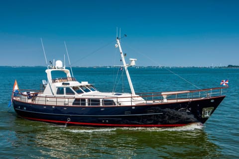 MSBULL Docked boat in Bruinisse