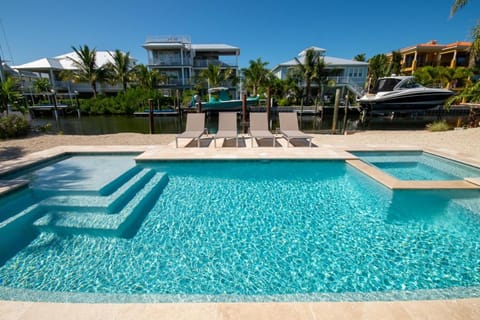 AMI Boathouse - 520 Loquat House in Anna Maria Island