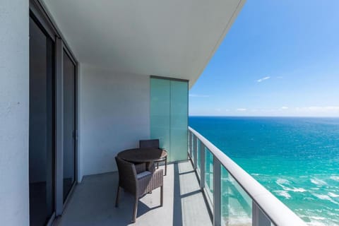 Amazing apartments at Lyfe Resort & Residences Apartment in Hollywood Beach