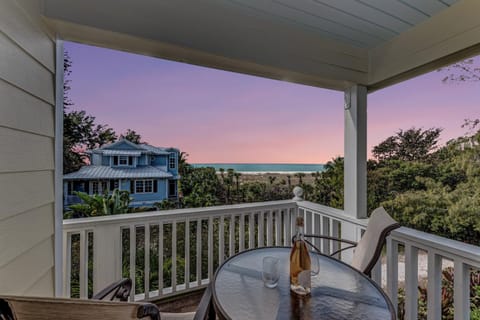 Yellowbird - 705 N Shore House in Anna Maria Island