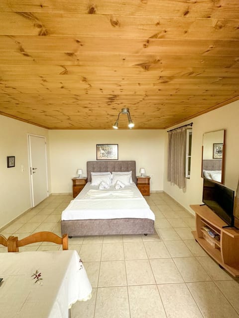 Studio Maria Barbajonn's Stone House Apartment in Islands