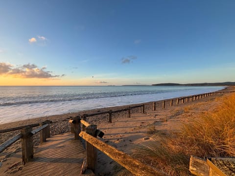 The Cwtch - a self contained one bedroom annex House in Pwllheli