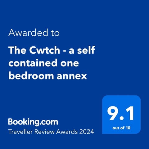 The Cwtch - a self contained one bedroom annex House in Pwllheli