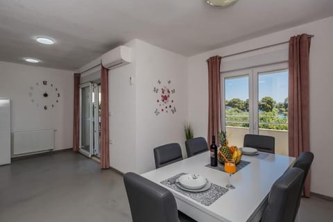 Beach apartment Anđela A2 Apartment in Šibenik-Knin County, Croatia