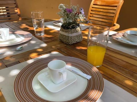 Restaurant/places to eat, Off site, Day, Night, Winter, Summer, Coffee/tea facilities, Autumn, Garden view, Entertainment, Seasons, Location, Sunrise, Sunset