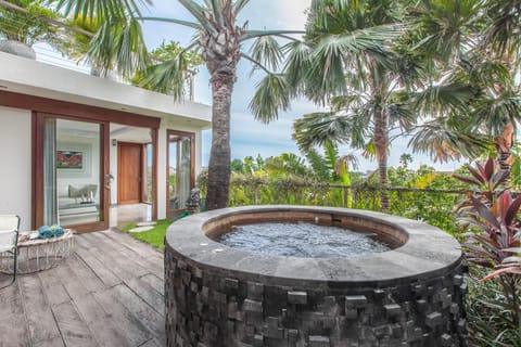 Patio, Garden, Balcony/Terrace