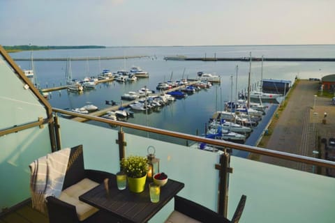 Day, Natural landscape, View (from property/room), Balcony/Terrace, Lake view
