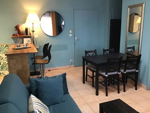 Superbe appartement à Uzès avec place de parking Apartment in Uzes