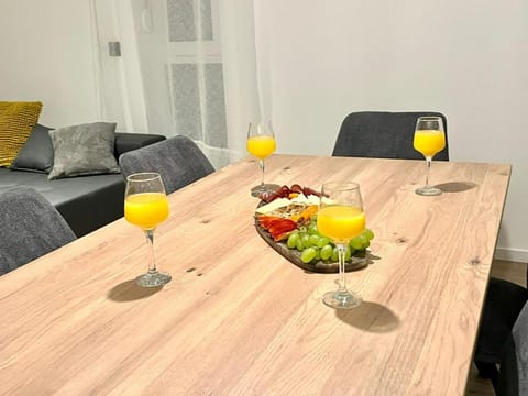 Sunny place in Omiš Apartment in Omiš bus station