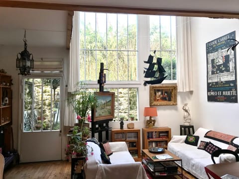 Living room, Garden view