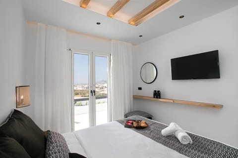 View (from property/room), Photo of the whole room, Bedroom, City view, Garden view, Landmark view, Mountain view, Sea view, Quiet street view, Inner courtyard view