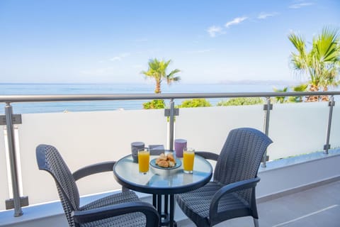 Balcony/Terrace, Dining area, Sea view