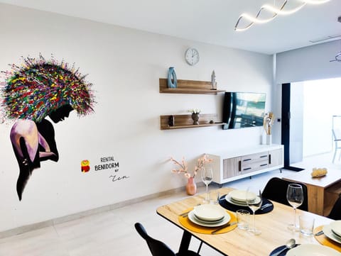 Photo of the whole room, Dining area