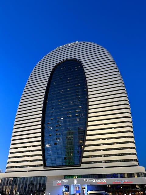 Property building, Restaurant/places to eat