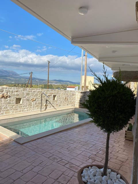Day, Natural landscape, View (from property/room), Balcony/Terrace, Pool view, Swimming pool