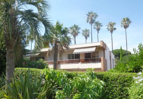 3 pièces 6 pers à 2 pas de la plage et du centre ville Apartment in Cavalaire-sur-Mer