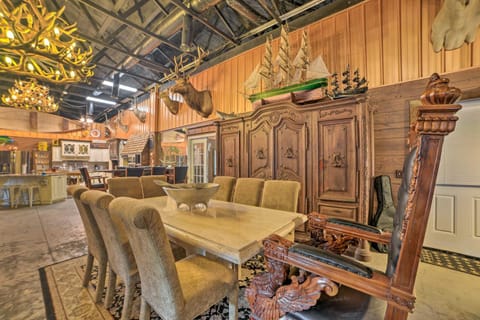 Family Leatherwood Resort Cabin with Fire Pit! Cabin in Tennessee