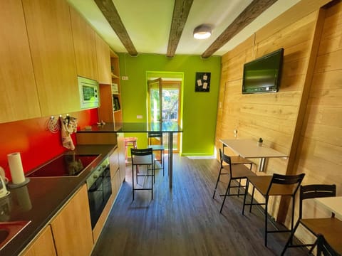 Kitchen or kitchenette, Dining area, Diving, kitchen