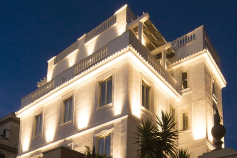 Property building, Balcony/Terrace