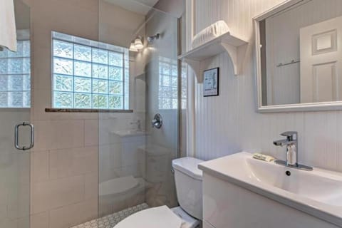 Barefoot Dreams - 201 - 76th E House in Holmes Beach