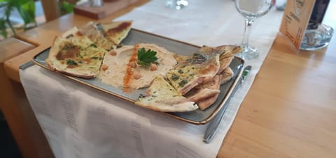 Restaurant/places to eat, Food close-up, Food and drinks, Food, Breakfast