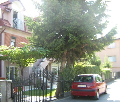 Property building, Garden view