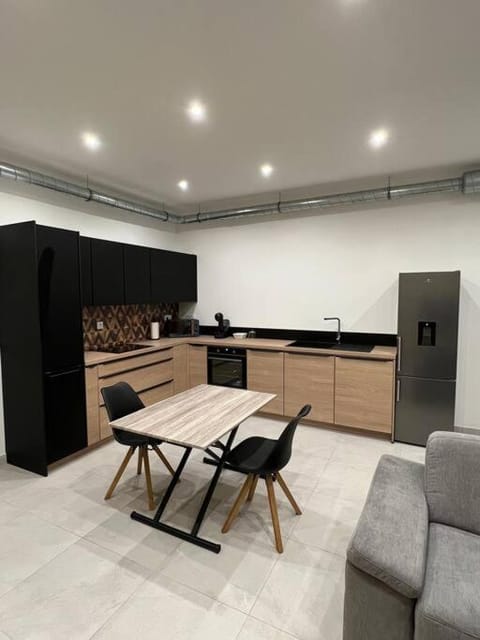 Belle appartement avec parking gratuit Apartment in Bourgogne-Franche-Comté