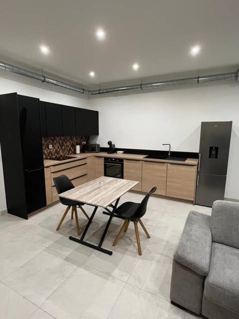 Belle appartement avec parking gratuit Apartment in Bourgogne-Franche-Comté